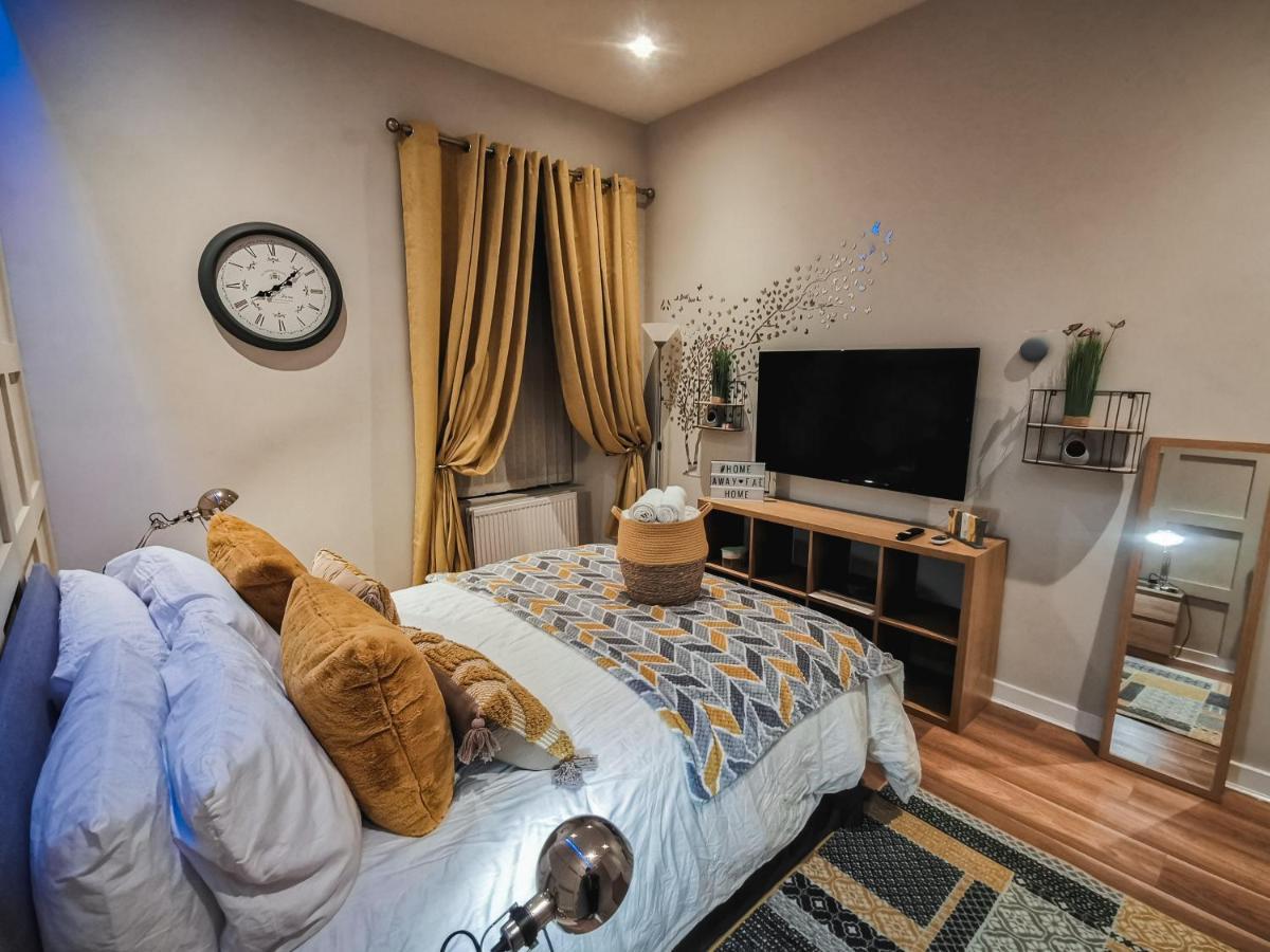 Luxurious 3 Bedroom Apartment: Heart Of Westend Glasgow Exterior photo